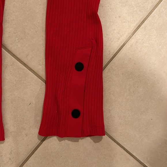 New with tags! Zara red pants - Picture 3 of 11